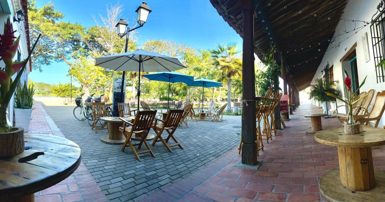 Casa Portales De Santa Barbara Hotel Mompos Exterior photo